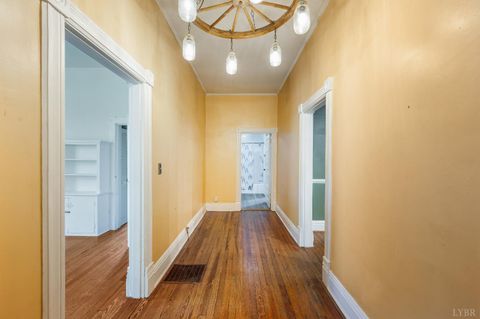 Tiny photo for 113 Garland Avenue, Amherst, VA 24521 (MLS # 365659)