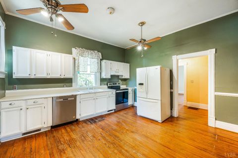 Tiny photo for 113 Garland Avenue, Amherst, VA 24521 (MLS # 365659)