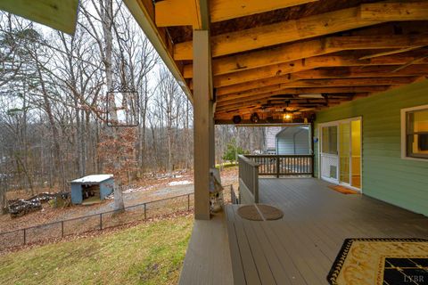 Tiny photo for 424 Cambridge Drive, Lynchburg, VA 24502 (MLS # 363564)