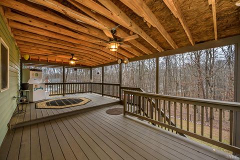 Tiny photo for 424 Cambridge Drive, Lynchburg, VA 24502 (MLS # 363564)