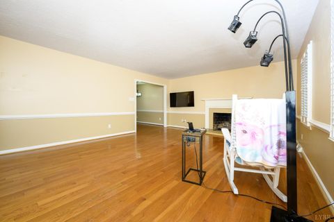 Tiny photo for 424 Cambridge Drive, Lynchburg, VA 24502 (MLS # 363564)