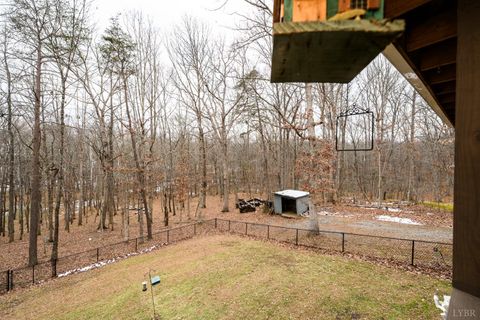 Tiny photo for 424 Cambridge Drive, Lynchburg, VA 24502 (MLS # 363564)