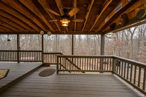 Tiny photo for 424 Cambridge Drive, Lynchburg, VA 24502 (MLS # 363564)
