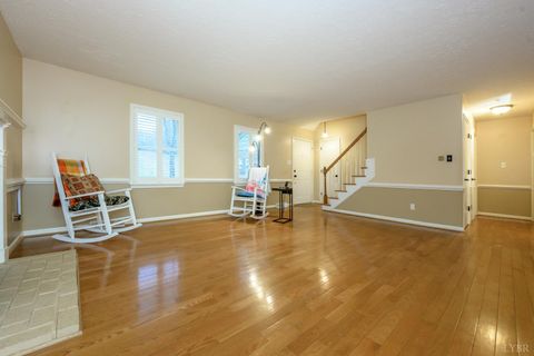 Tiny photo for 424 Cambridge Drive, Lynchburg, VA 24502 (MLS # 363564)