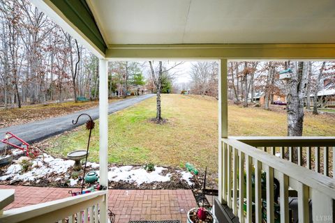 Tiny photo for 424 Cambridge Drive, Lynchburg, VA 24502 (MLS # 363564)