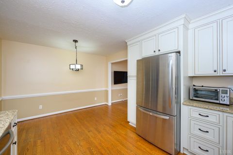 Tiny photo for 424 Cambridge Drive, Lynchburg, VA 24502 (MLS # 363564)