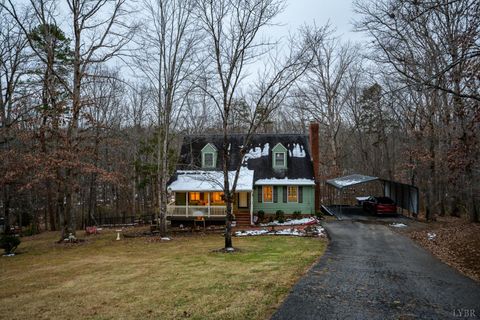 Tiny photo for 424 Cambridge Drive, Lynchburg, VA 24502 (MLS # 363564)