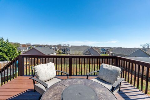 Tiny photo for 303 Benchmark Drive, Evington, VA 24550 (MLS # 365145)