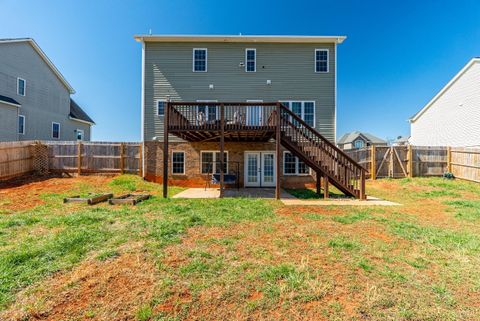 Tiny photo for 303 Benchmark Drive, Evington, VA 24550 (MLS # 365145)