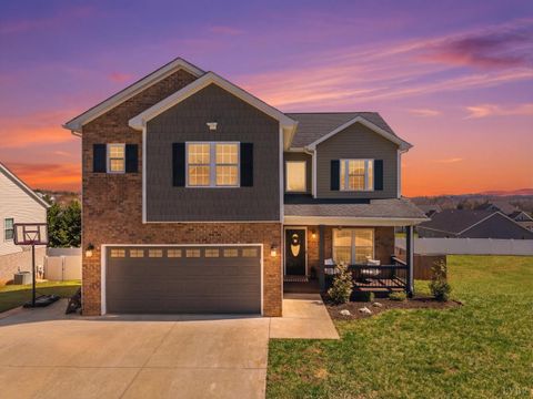 Photo of 303 Benchmark Drive, Evington, VA 24550 (MLS # 365145)