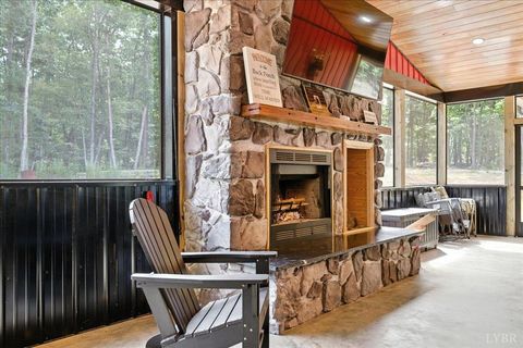 Tiny photo for 1568 Bent Creek Road Rd, Concord, VA 24538 (MLS # 364299)