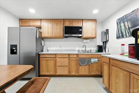 Tiny photo for 1568 Bent Creek Road Rd, Concord, VA 24538 (MLS # 364299)