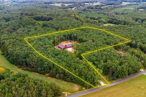 Tiny photo for 1568 Bent Creek Road Rd, Concord, VA 24538 (MLS # 364299)