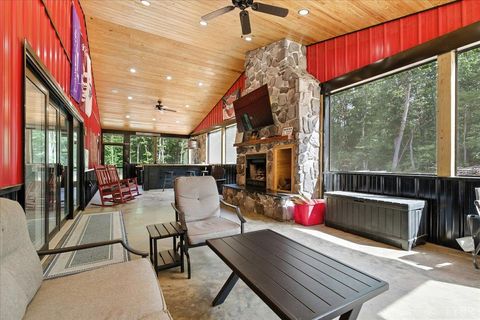 Tiny photo for 1568 Bent Creek Road Rd, Concord, VA 24538 (MLS # 364299)