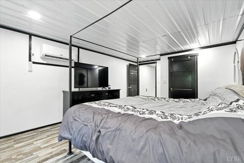 Tiny photo for 1568 Bent Creek Road Rd, Concord, VA 24538 (MLS # 364299)