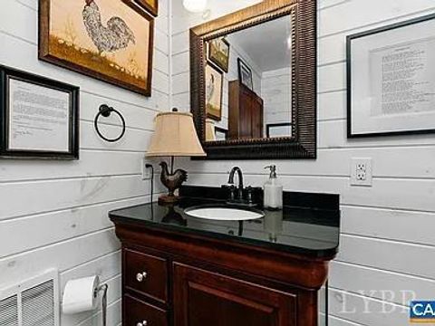 Tiny photo for 325 Old Roseland Road, Roseland, VA 22967 (MLS # 366592)