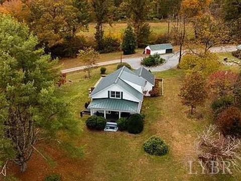 Tiny photo for 325 Old Roseland Road, Roseland, VA 22967 (MLS # 366592)