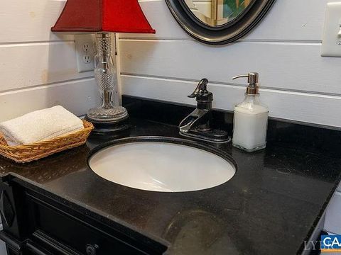 Tiny photo for 325 Old Roseland Road, Roseland, VA 22967 (MLS # 366592)