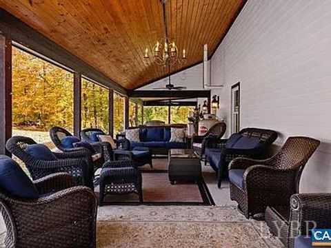 Tiny photo for 325 Old Roseland Road, Roseland, VA 22967 (MLS # 366592)