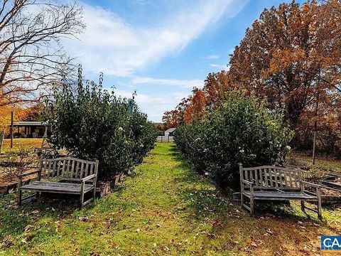 Tiny photo for 325 Old Roseland Road, Roseland, VA 22967 (MLS # 366592)