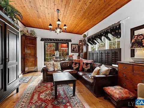 Tiny photo for 325 Old Roseland Road, Roseland, VA 22967 (MLS # 366592)