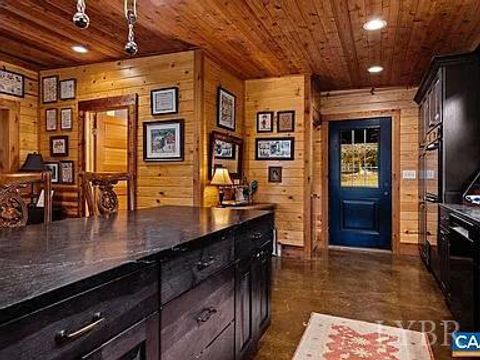 Tiny photo for 325 Old Roseland Road, Roseland, VA 22967 (MLS # 366592)