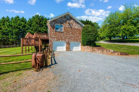 Tiny photo for 115 Meadowridge Drive, Lynchburg, VA 24503 (MLS # 366775)
