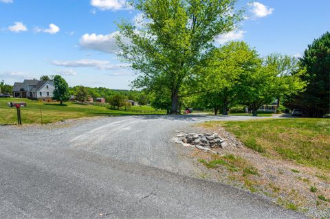 Tiny photo for 115 Meadowridge Drive, Lynchburg, VA 24503 (MLS # 366775)