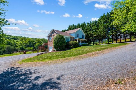 Tiny photo for 115 Meadowridge Drive, Lynchburg, VA 24503 (MLS # 366775)
