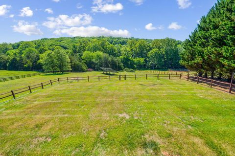Tiny photo for 115 Meadowridge Drive, Lynchburg, VA 24503 (MLS # 366775)