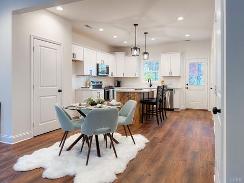 Tiny photo for 110 Aaron Place #703, Lynchburg, VA 24502 (MLS # 365960)