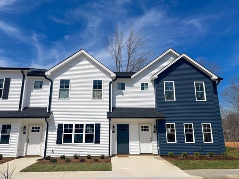 Tiny photo for 110 Aaron Place #703, Lynchburg, VA 24502 (MLS # 365960)