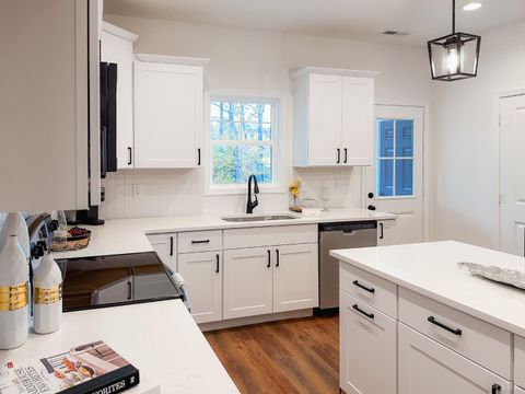 Tiny photo for 110 Aaron Place #703, Lynchburg, VA 24502 (MLS # 365960)