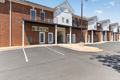 Tiny photo for 101 Duncraig Drive #204, Lynchburg, VA 24502 (MLS # 366662)