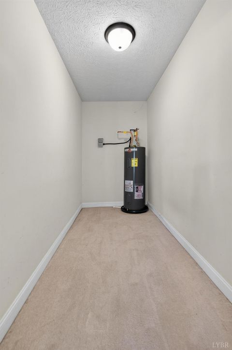 Tiny photo for 101 Duncraig Drive #204, Lynchburg, VA 24502 (MLS # 366662)