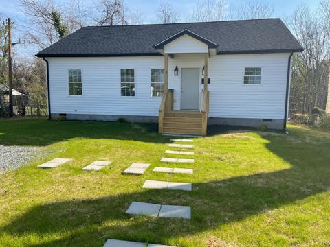 Tiny photo for 511 Otey, Bedford, VA 24523 (MLS # 364565)