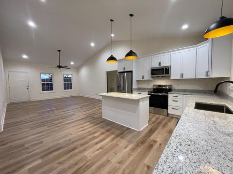 Tiny photo for 511 Otey, Bedford, VA 24523 (MLS # 364565)