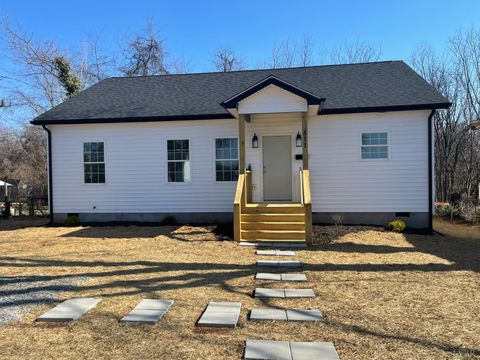 Tiny photo for 511 Otey, Bedford, VA 24523 (MLS # 364565)