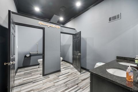 Tiny photo for 3014 Memorial Avenue, Lynchburg, VA 24501 (MLS # 363038)