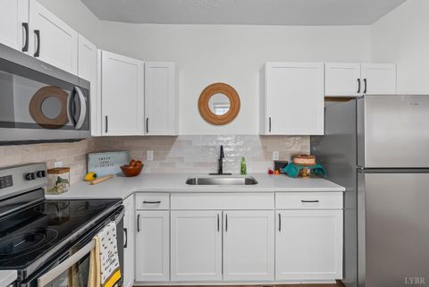 Tiny photo for 223 wadsworth Street, Lynchburg, VA 24501 (MLS # 364549)