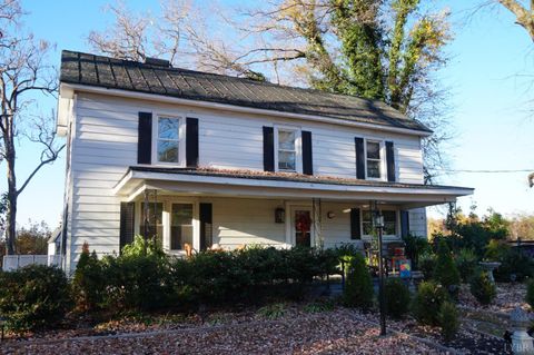 Tiny photo for 10188 Stage Coach Road, Gretna, VA 24557 (MLS # 362987)