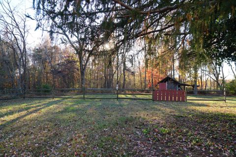 Tiny photo for 10188 Stage Coach Road, Gretna, VA 24557 (MLS # 362987)