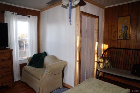 Tiny photo for 10188 Stage Coach Road, Gretna, VA 24557 (MLS # 362987)