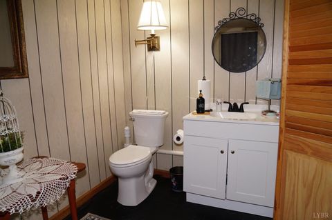 Tiny photo for 10188 Stage Coach Road, Gretna, VA 24557 (MLS # 362987)