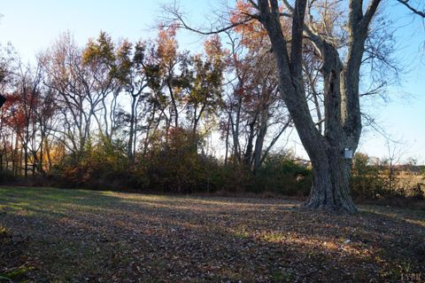Tiny photo for 10188 Stage Coach Road, Gretna, VA 24557 (MLS # 362987)