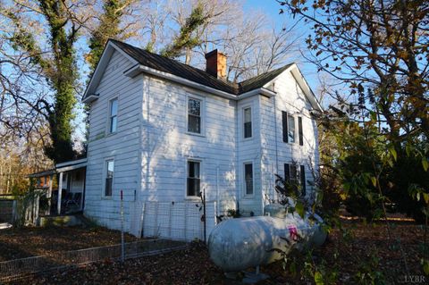 Tiny photo for 10188 Stage Coach Road, Gretna, VA 24557 (MLS # 362987)