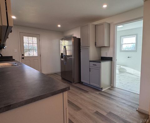 Tiny photo for 84 Polk Street, Lynchburg, VA 24504 (MLS # 362875)