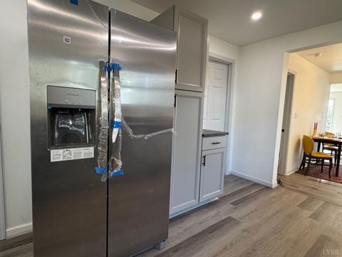 Tiny photo for 84 Polk Street, Lynchburg, VA 24504 (MLS # 362875)