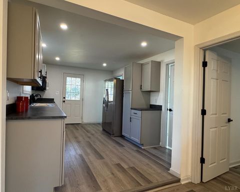 Tiny photo for 84 Polk Street, Lynchburg, VA 24504 (MLS # 362875)