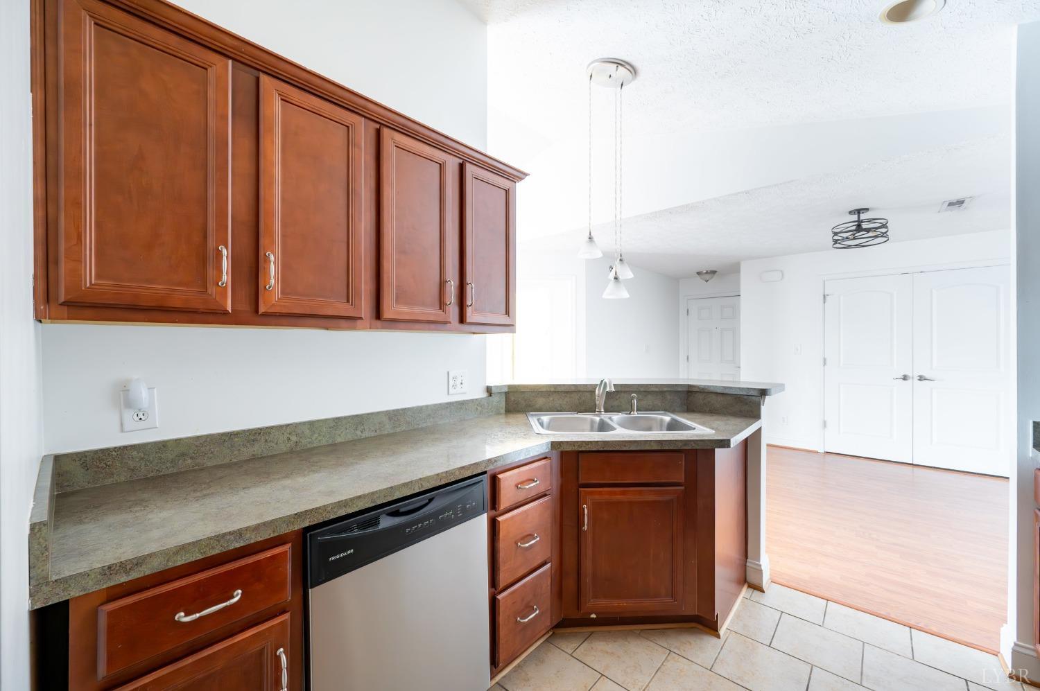 100 Capstone Drive #308, Lynchburg, Virginia image 8